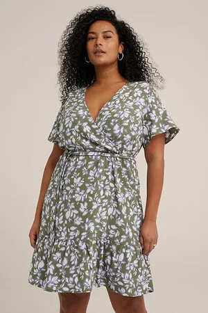 WE Fashion Dress Short Olive Green