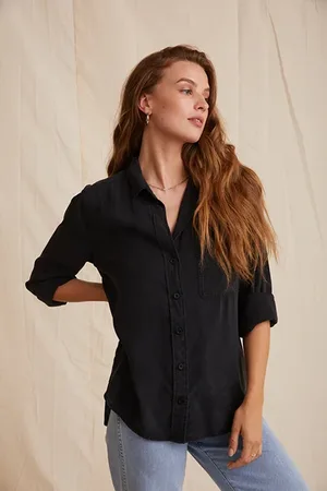 Bella Dahl Shirt Tail Button Down Vintage Black