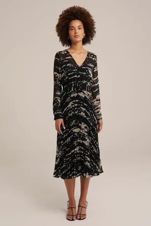 WE Fashion Dress Mid Length Black