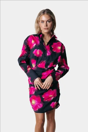Colourful rebel Rose Poppy Flower Gathered Shirt Dress Bright Pink