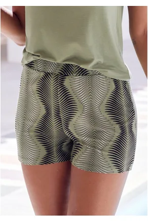 Lascana Pyjamashort met modieus hoge taille