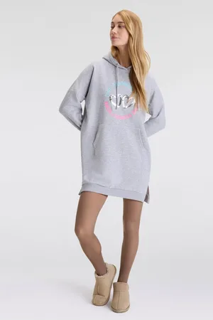 Zwillingsherz Sweatjurk "Love Yourself More" met capuchon, zakken, voor- en achtermotief en pailletten