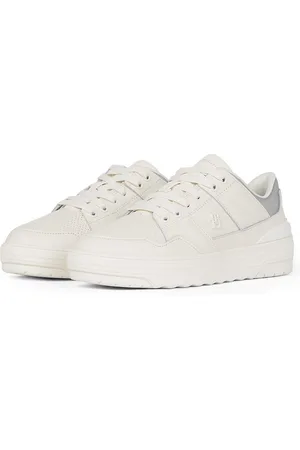 Tommy Hilfiger Plateausneakers FEMININE BASKET SNEAKER veterschoen, lage schoen, vrijetijdsschoen met gepolsterde schachtversteviging