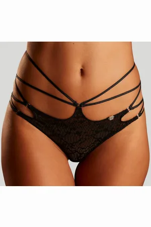 Jette Joop Tanga in opwindende bandjes-look