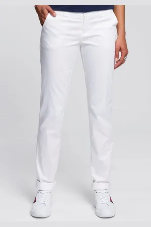 AJC Chino in een vlot model met klepzakken