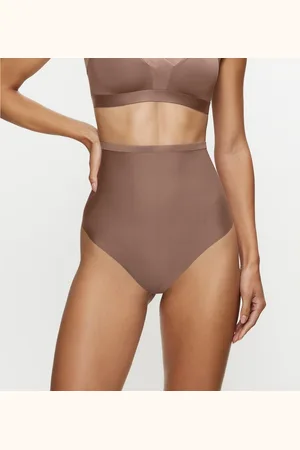 Triumph Shapingslip Shape Smart Highwaist String