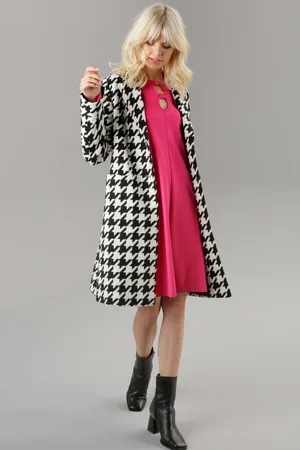 Aniston Korte jas met trendy houndstooth patroon