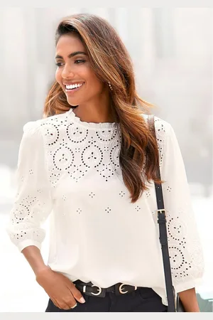 Lascana Blouse zonder sluiting met gaatjesborduurwerk en subtiele ruches, 3/4-mouwen damesblouse