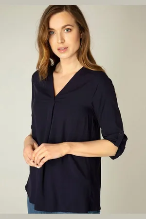 Base Level Shirtblouse met v-hals