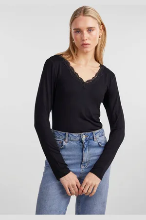 Pieces® Shirt met V-hals PCBARBERA LS LACE TOP NOOS BC