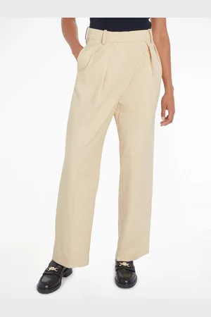 Tommy Hilfiger Geweven broek MD CORE RELAXED STRAIGHT PANT met logo-stiksel op de achterkant
