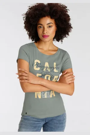 KangaROOS Shirt met print Korte mouwen, zeer figuurvolgende snit, met trendy logoprint