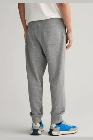 GANT Sweatbroek REG SHIELD SWEATPANTS met logo-borduurwerk onder de boord