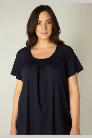 Base Level T-shirt Yokia In vormvaste katoenmix-kwaliteit