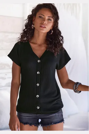 Lascana Shirt met korte mouwen Met sierknoopsluiting van zachte piquékwaliteit (1-delig)