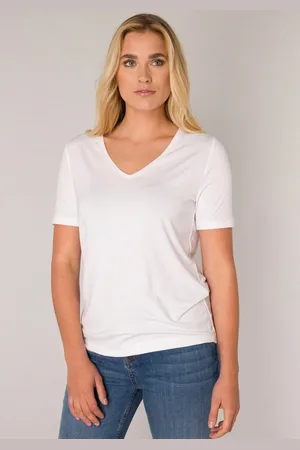 Base Level T-shirt Yanic met v-hals