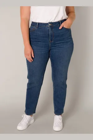 Base Level Slim fit jeans in grote maten