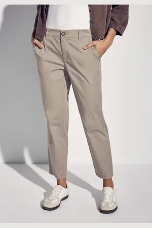 Street one Chino
