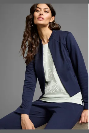Laura Scott Korte blazer in sportieve look
