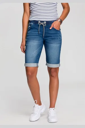 KangaROOS Jog-jeansbermuda rechte pasvorm, used-wassing en slijtageplekken