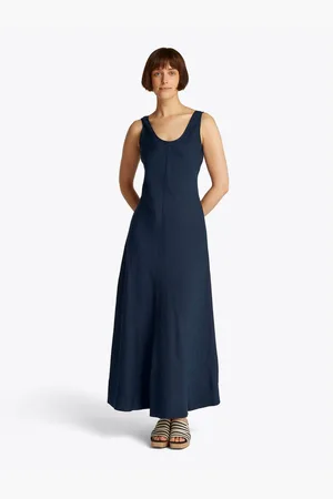 Tommy Hilfiger Maxi-jurk TEXTURED LINEN TANK MAXI DRESS met metalen label, koel premium linnen