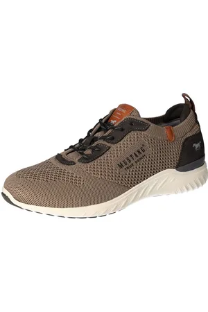 Mustang Slip-on sneakers