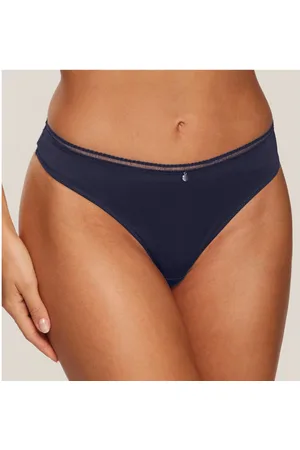 QS by s.Oliver String Pauline met fijne kant en zacht microtouch-materiaal