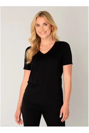 Base Level T-shirt Yanic met v-hals