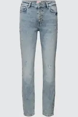 Guess Jeans in destroyed-look