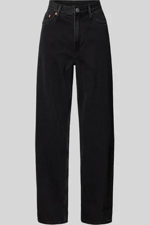 Weekday Loose fit jeans in 5-pocketmodel, model 