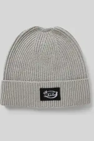 Review Beanie met labeldetail
