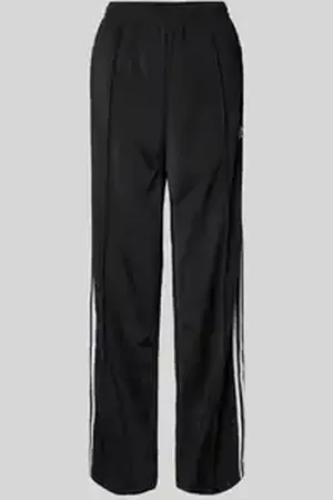 adidas Flared sweatpants met vaste persplooien, model 