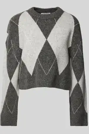 EDITED the label Gebreide pullover met ribboorden, model 