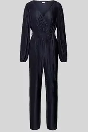 VILA Regular fit jumpsuit in wikkellook, model 