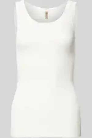 soyaconcept Tanktop in riblook, model 