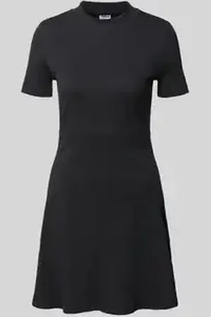 Noisy May T-shirtjurk in riblook, model 