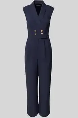Forever New Jumpsuit in wikkellook, model 