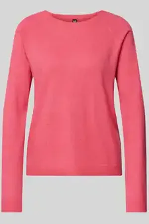 Pieces® Regular fit gebreide pullover met extra brede schouders, model 