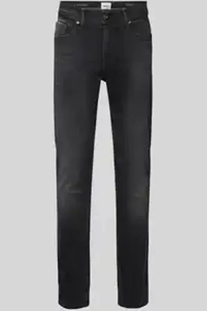Brax Tapered fit jeans in 5-pocketmodel, model 
