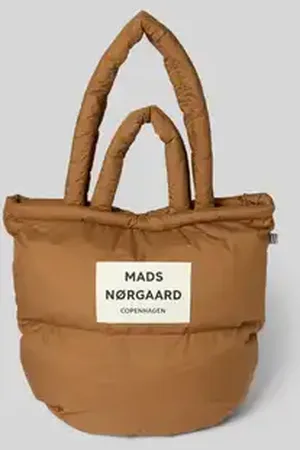 Mads Norgaard Shopper met labelpatch en labeldetail