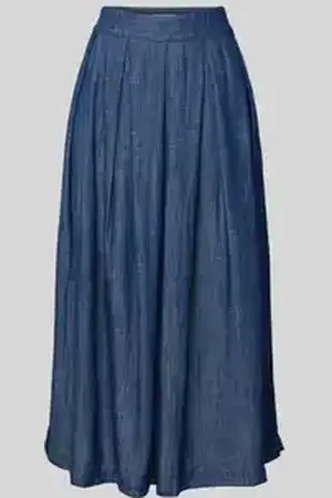 0039 Italy Midirok met stolpplooien, model 
