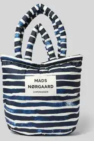Mads Norgaard Shopper met labelpatch en labeldetail