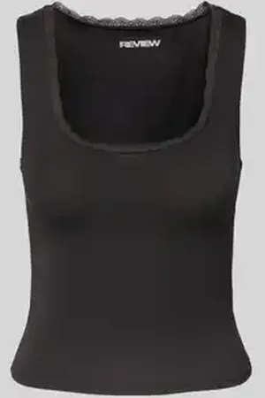 Review Tanktop met U-hals