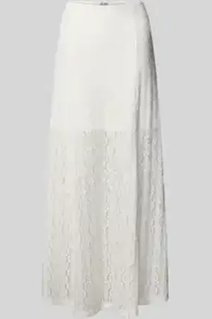 Ichi Maxirok met kant, model 