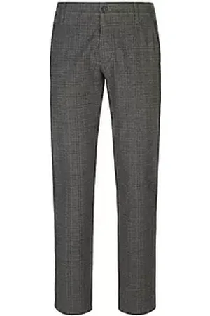 Club of Comfort Chino model Phil Van