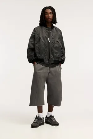 Pull&Bear Skater Bermuda In Joggingmodel Met Naden