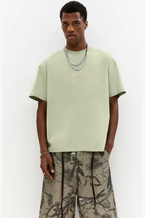 Pull&Bear Groen T-Shirt Met Geborduurde Bloemen