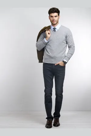 REPEAT cashmere Basic heren-trui met V-hals