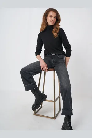 REPEAT cashmere Fijn gebreide trui met rolkraag van katoenmelange
