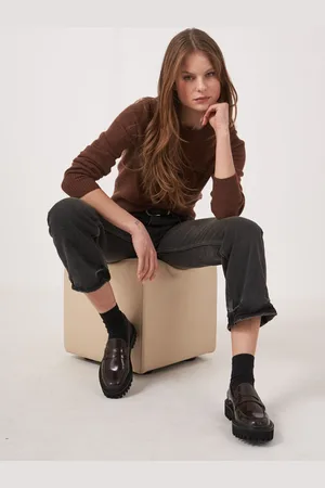 REPEAT cashmere Fijn gebreide cashmere trui met ronde hals